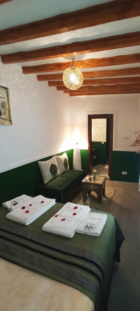 Riad Heklek 18/50