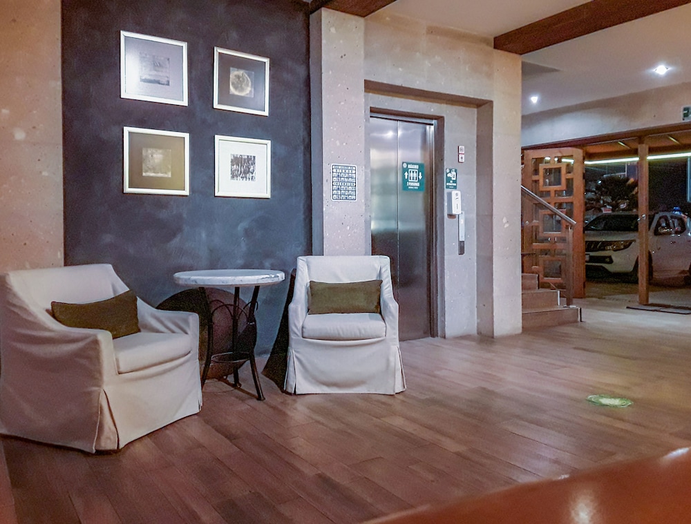 Hotel La Casona 51/68