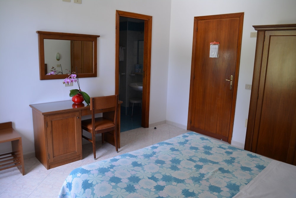 Maronti Hotel 18/55