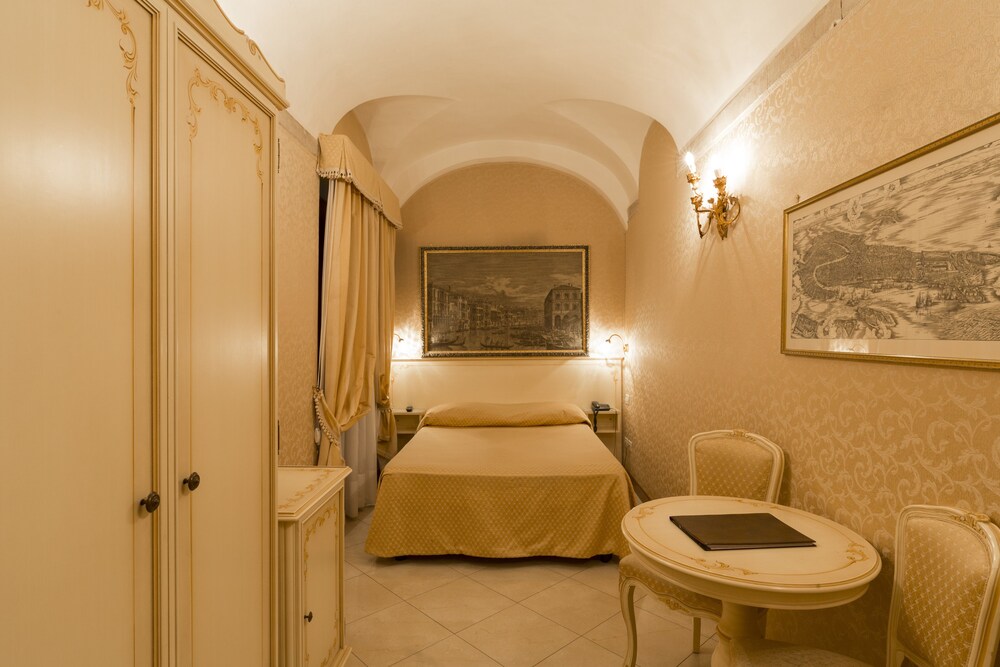 PALAZZO GUARDI 43/75