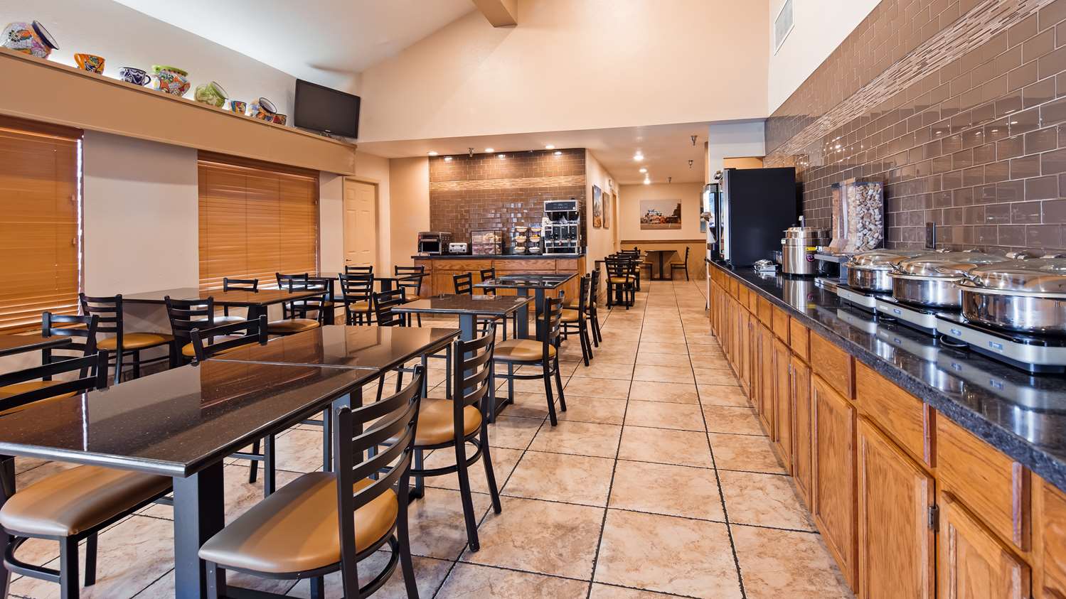 Best Western Discovery Inn 18/24