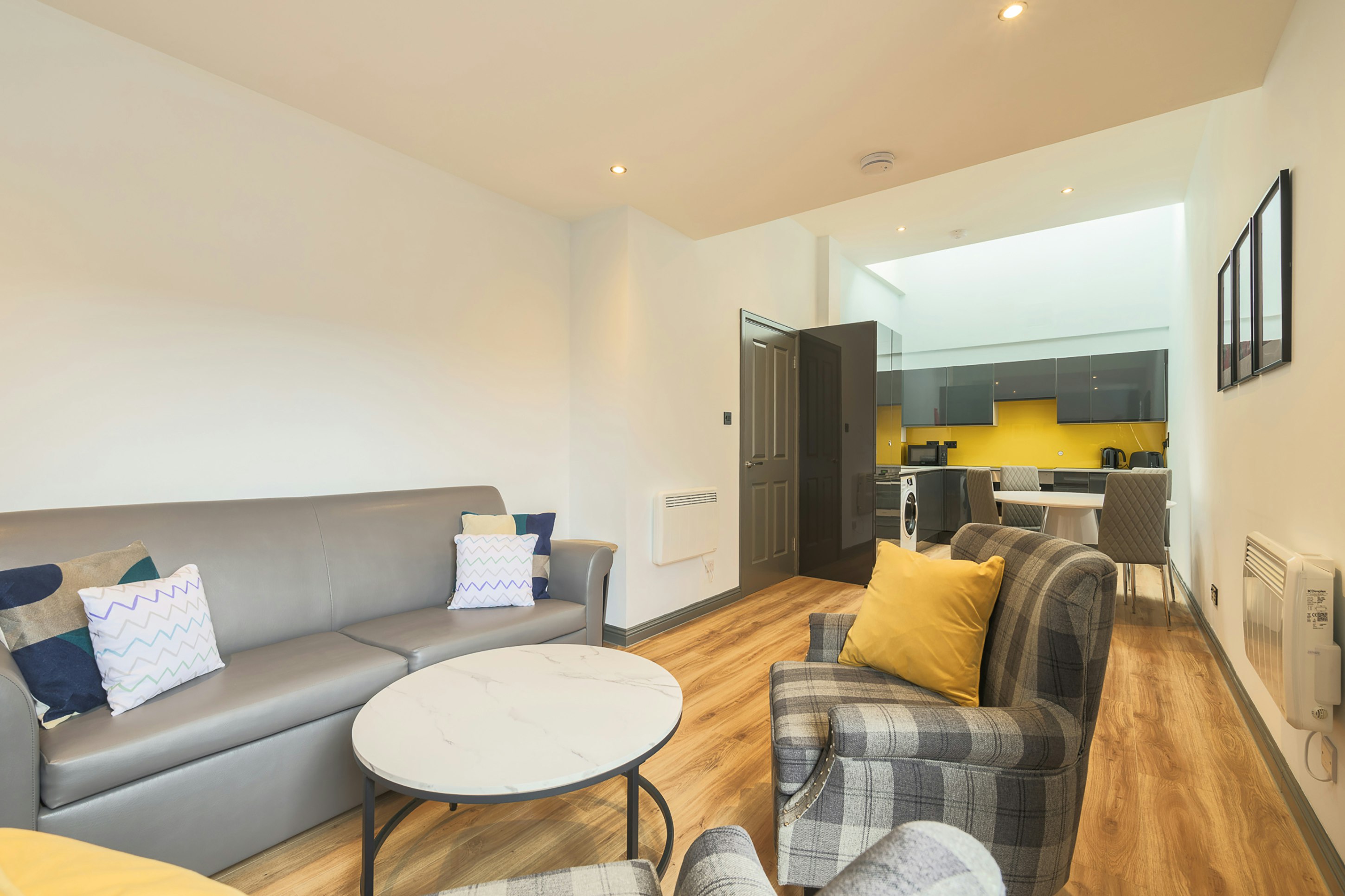Holyrood Aparthotel 54/81