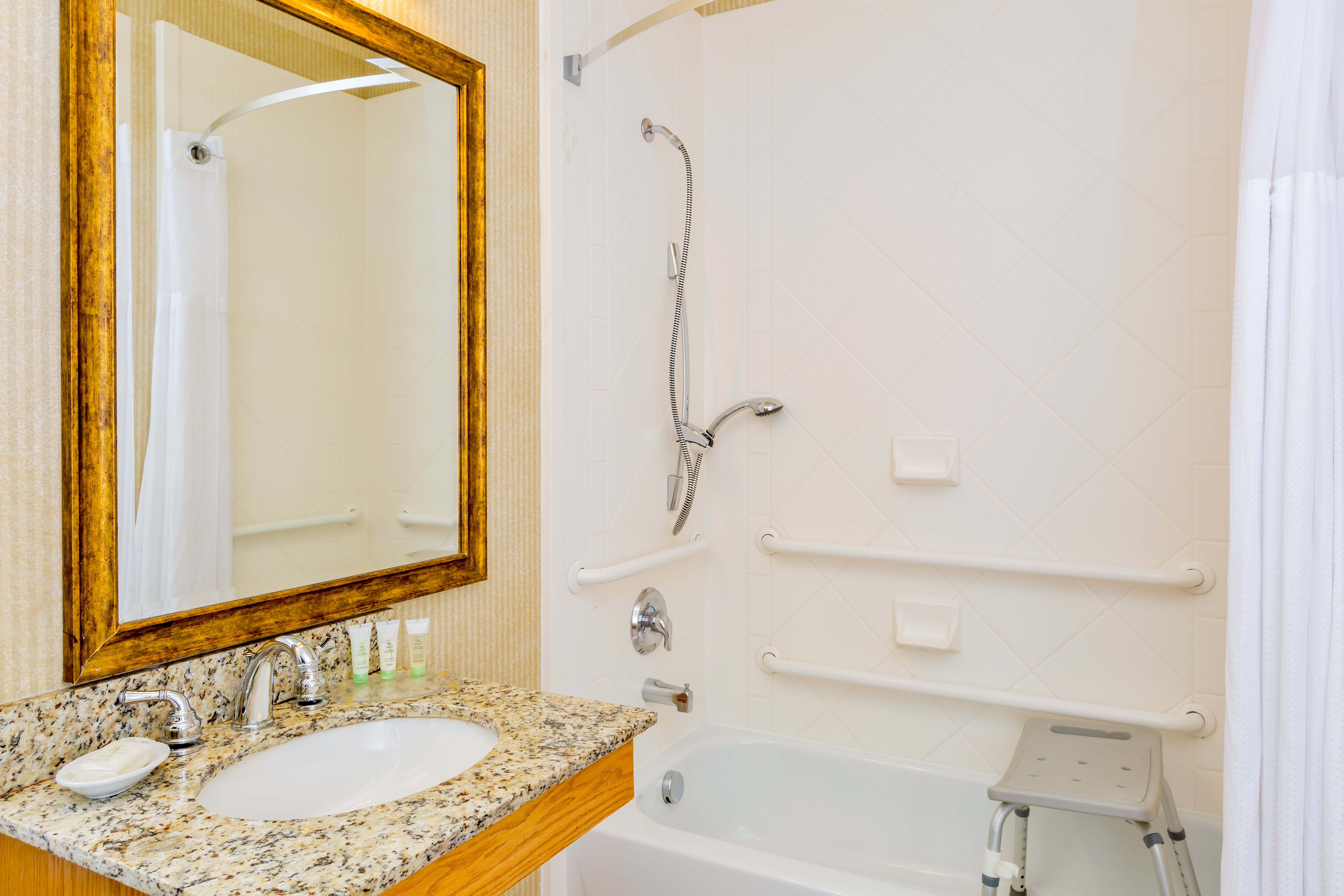 STAYBRIDGE SUITES BROWNSVILLE 70/73