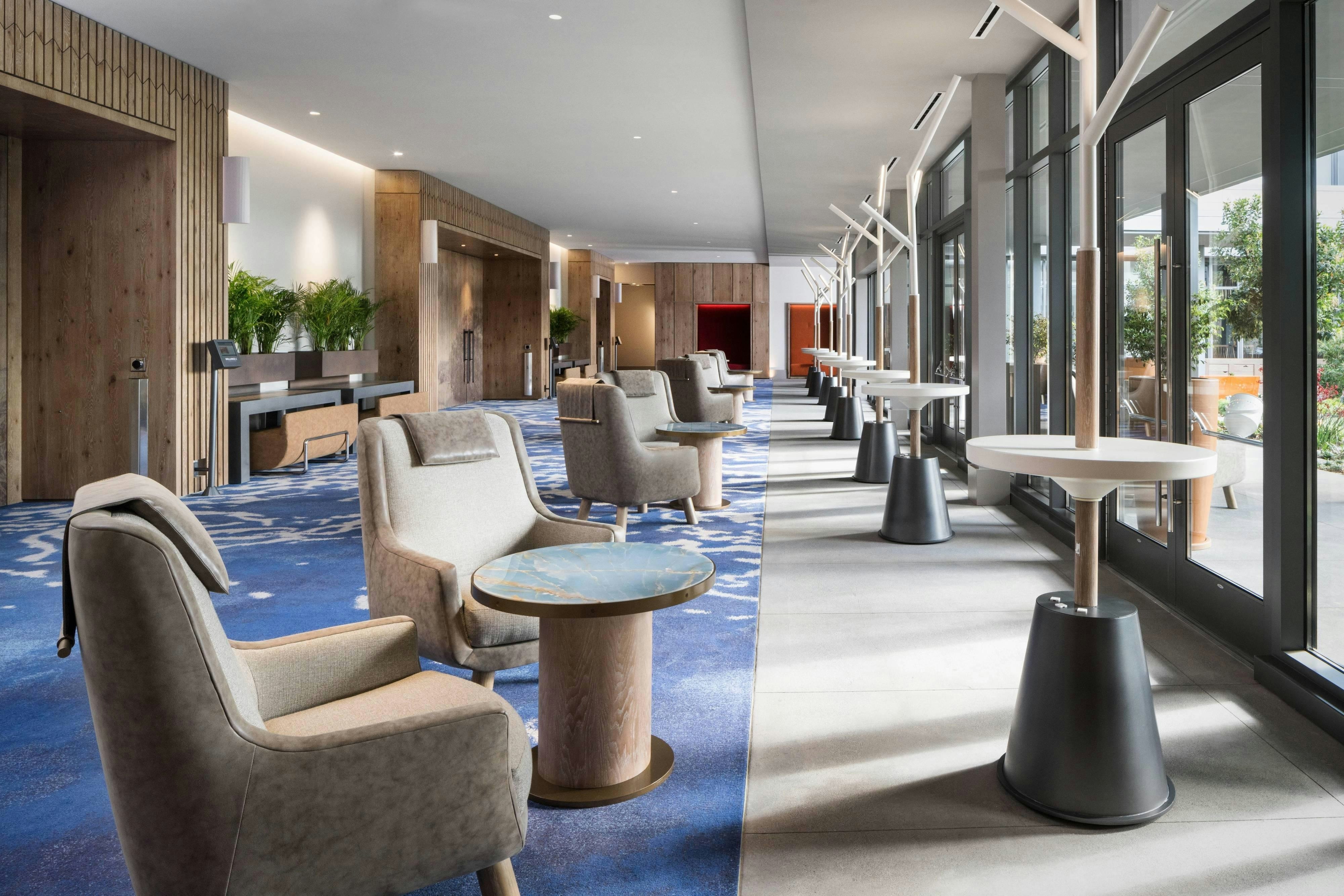 Hotel Nia, Autograph Collection 12/30