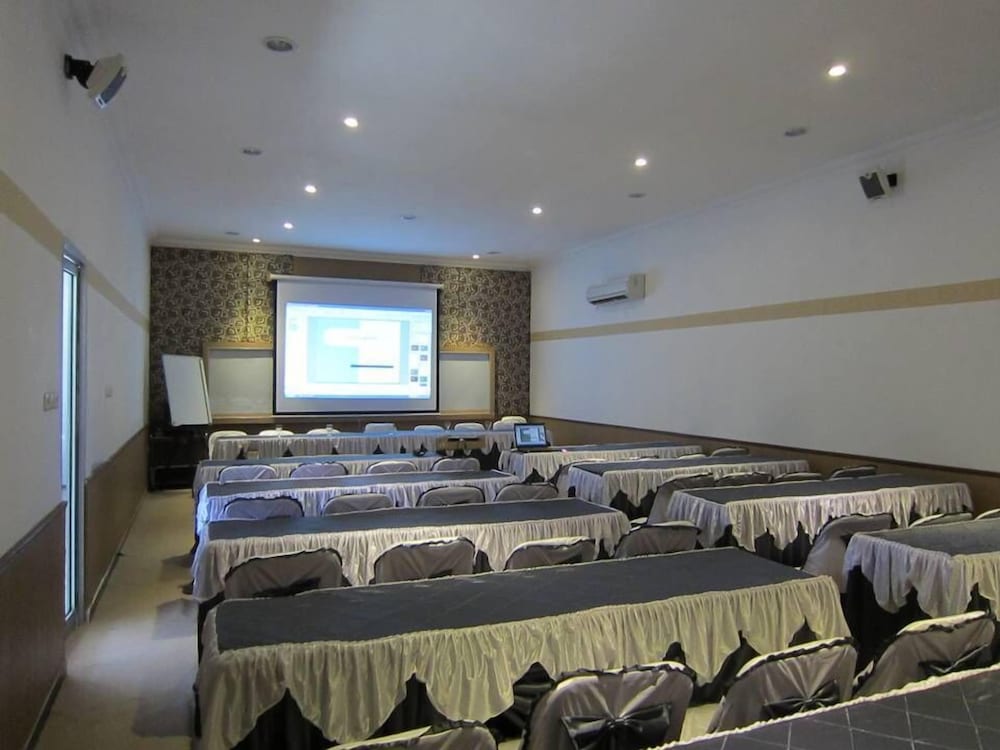 Hotel Banjar Permai 16/27