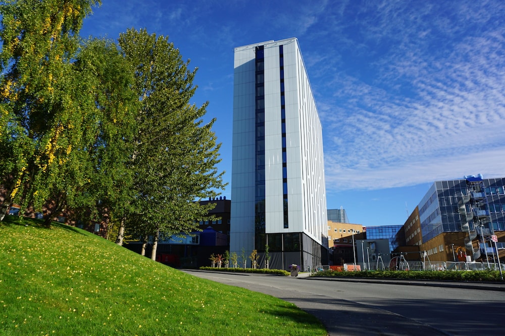 Pingvinhotellet UNN Tromso 34/36