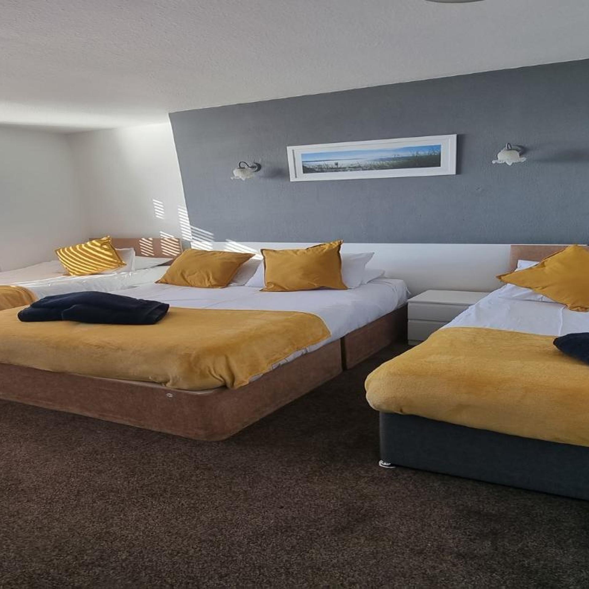 I Cloud 9 Hotel 35/50