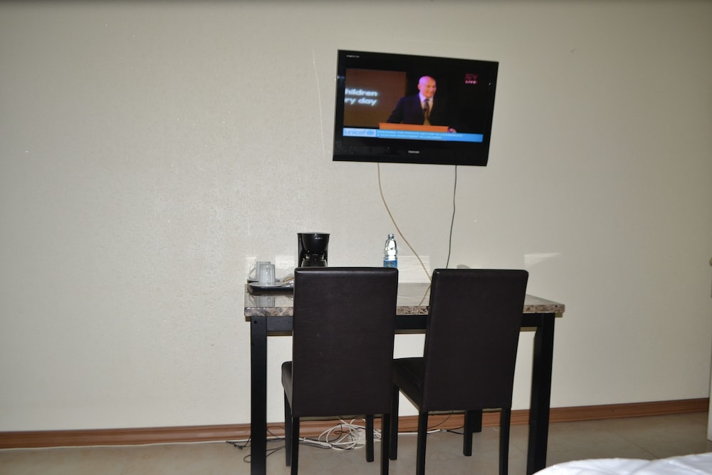 Executive Airport Hotel 38/50