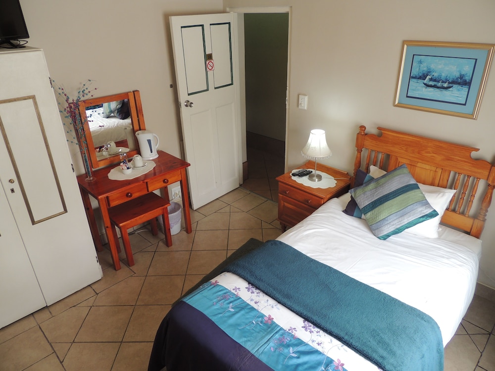 Rita Guest House 6/34