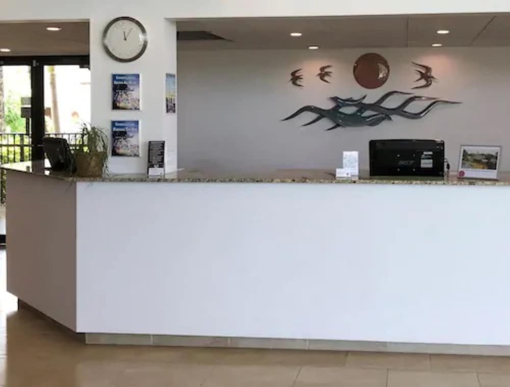 Dolphin Key Resort 5/50