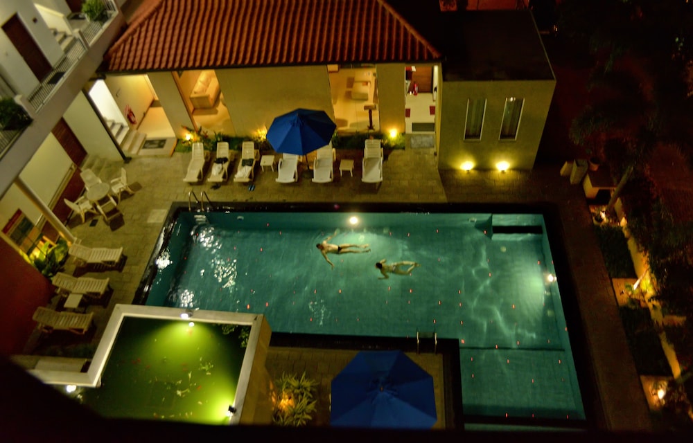 Ceylan Lodge 48/69