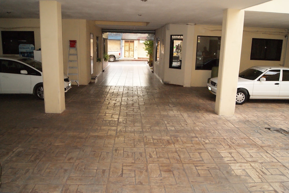 Hotel Madrid Tuxtla 47/50