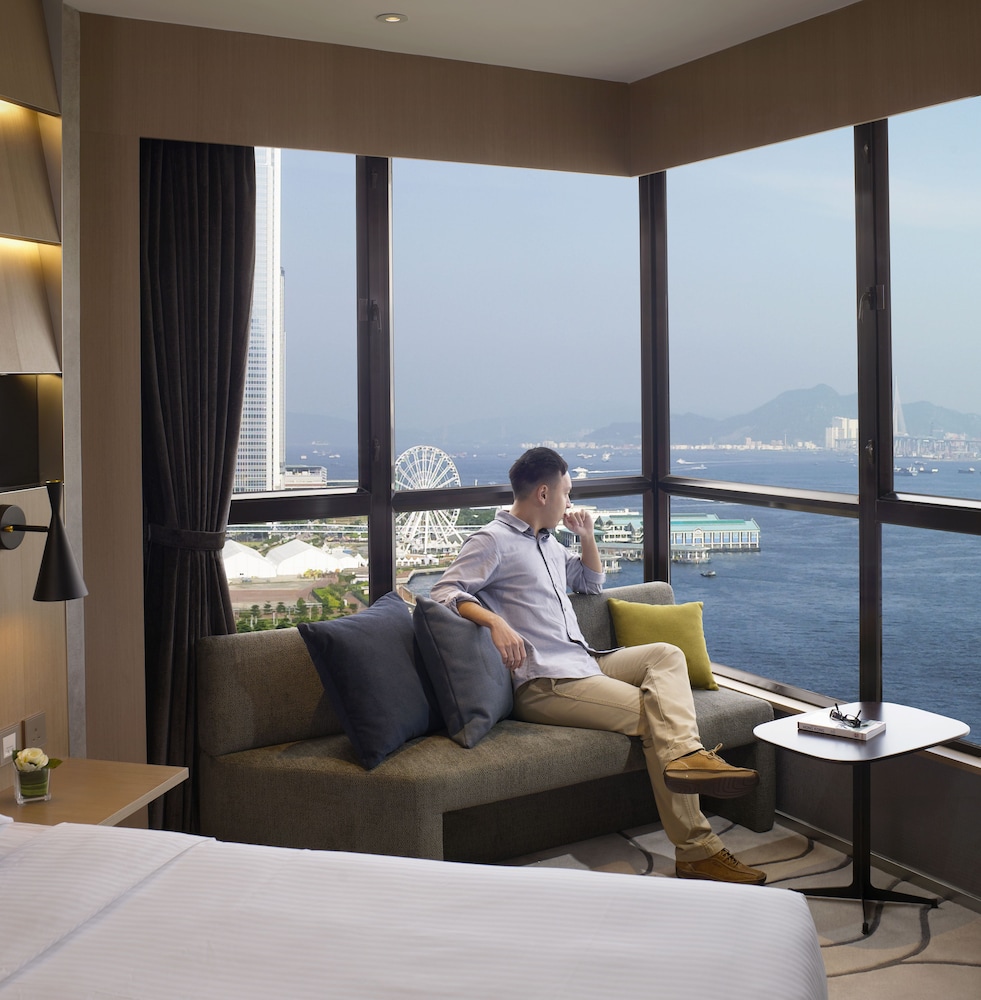 The Harbourview 45/71