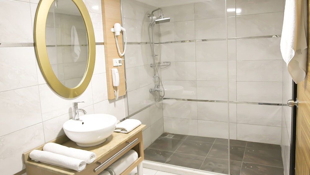 Start Otel 8/57