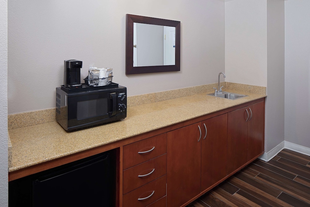 Hampton Inn Louisville Downtown 47/50