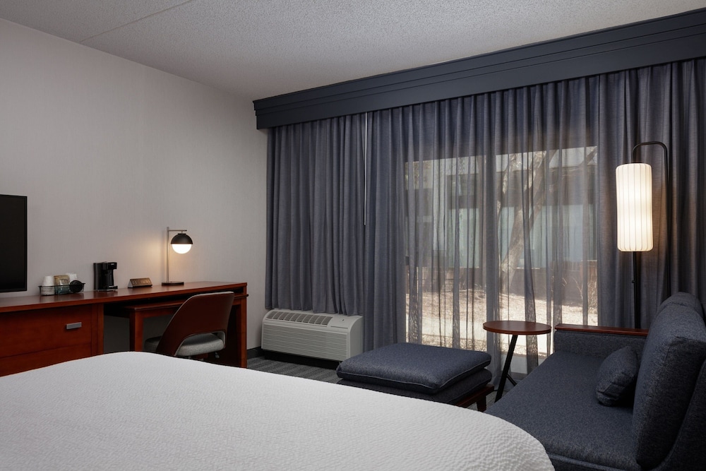 Courtyard by Marriott Denver Tech Center 10/50