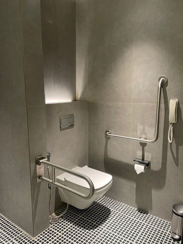 Ramada Encore By Wyndham Bhiwadi Phool Bagh Chowk 52/53
