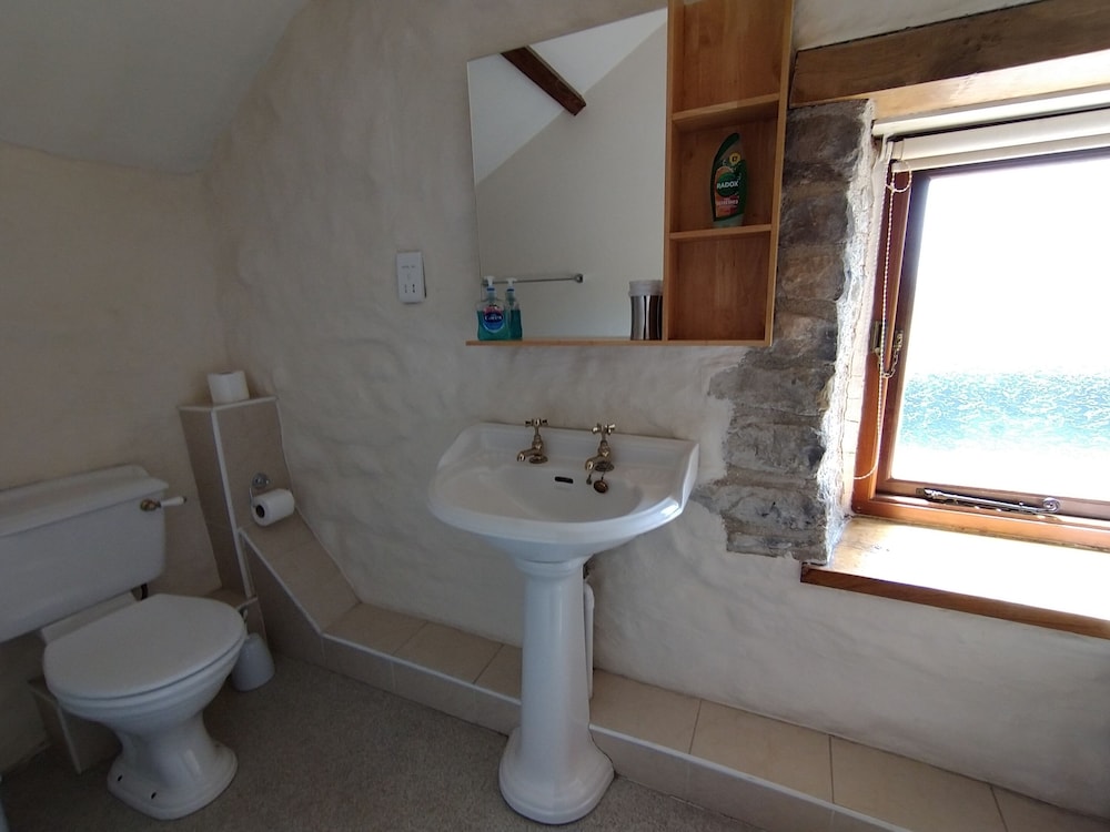 The Barn B and B 42/49