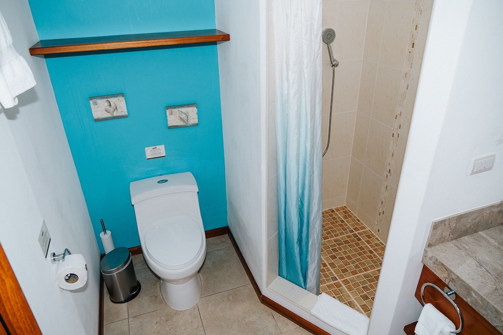 Cucuve Suites 67/67