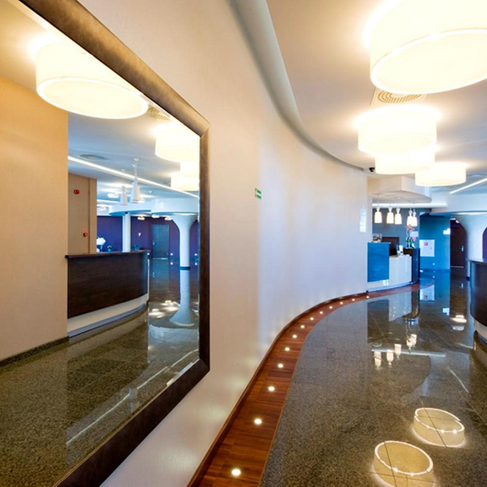 HOTEL SYMFONIA(EX. BEST WESTERN Symfonia Hotel) 25/50
