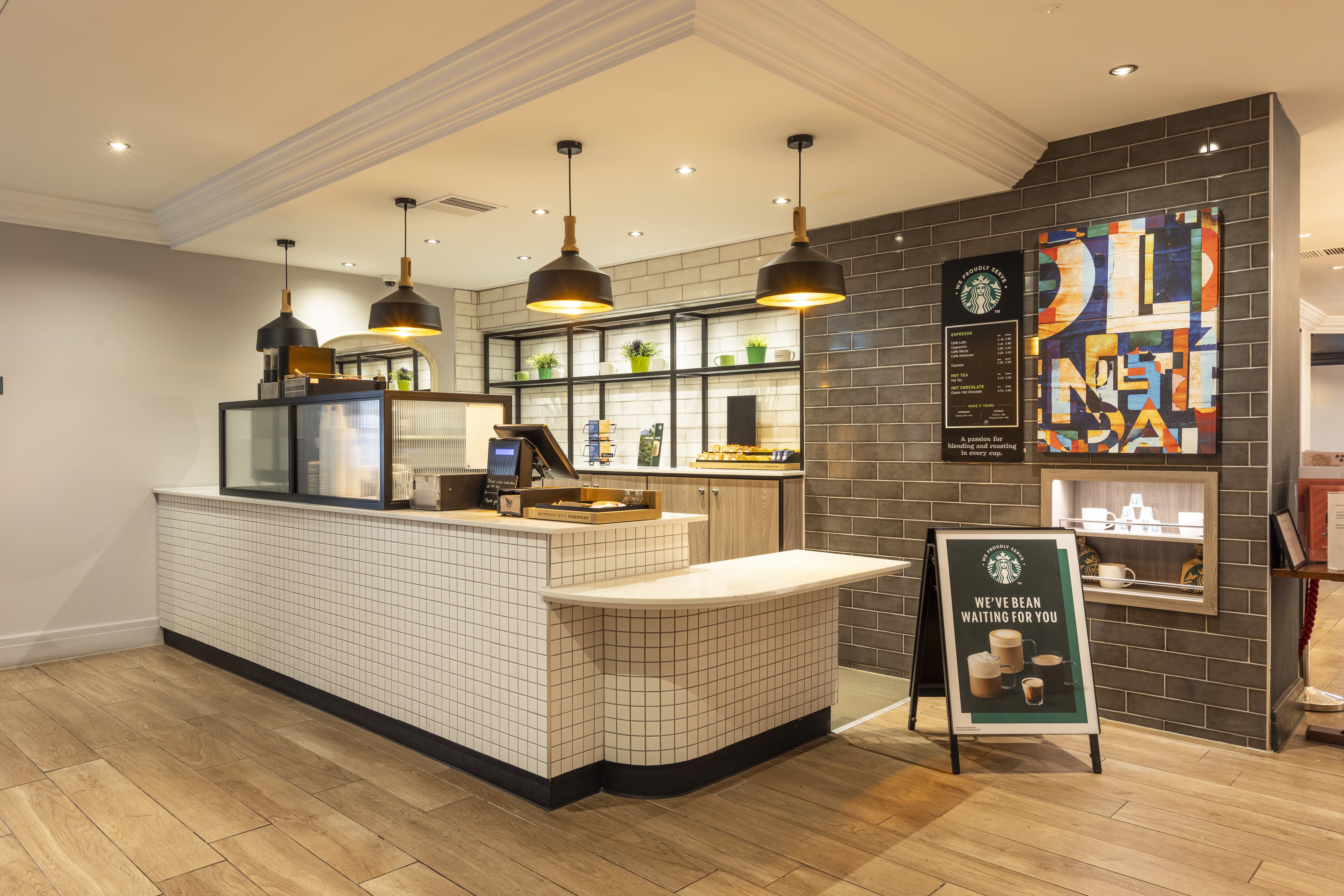 HOLIDAY INN GLASGOW AIRPORT 10/80