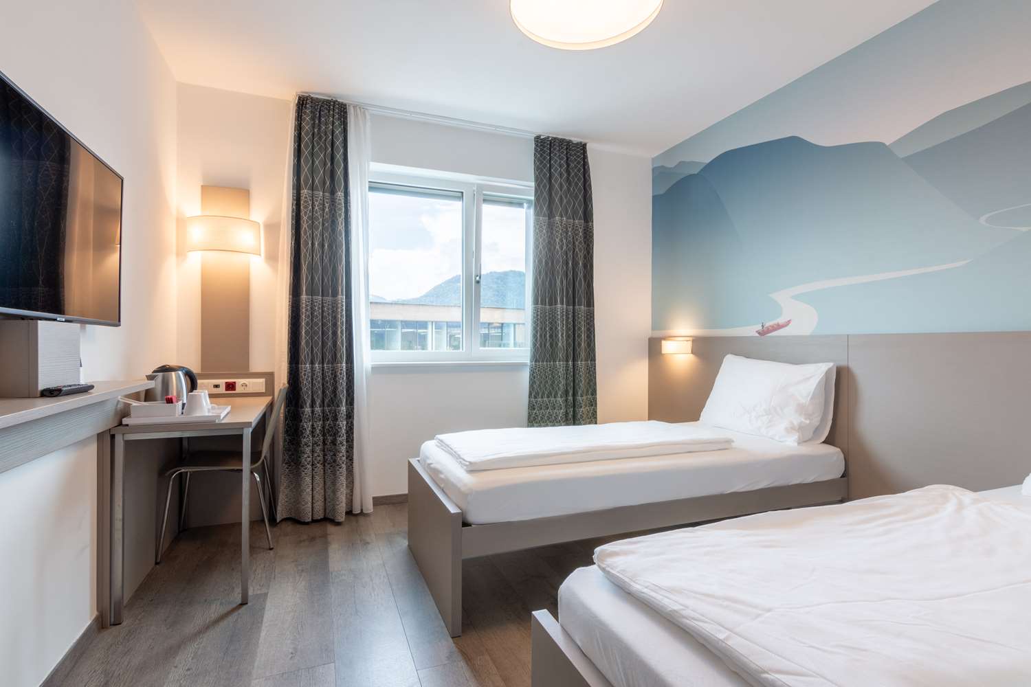 Standard, Twin Beds