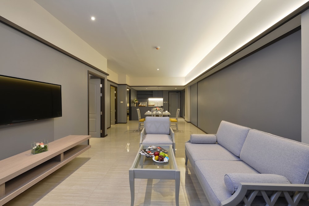 Tinidee Hotel Bangkok Golf Club 30/50