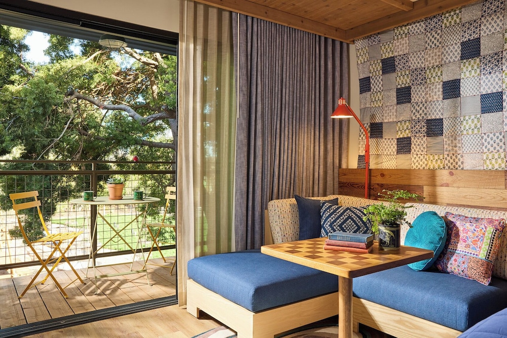 Treehouse Hotel Silicon Valley 29/50