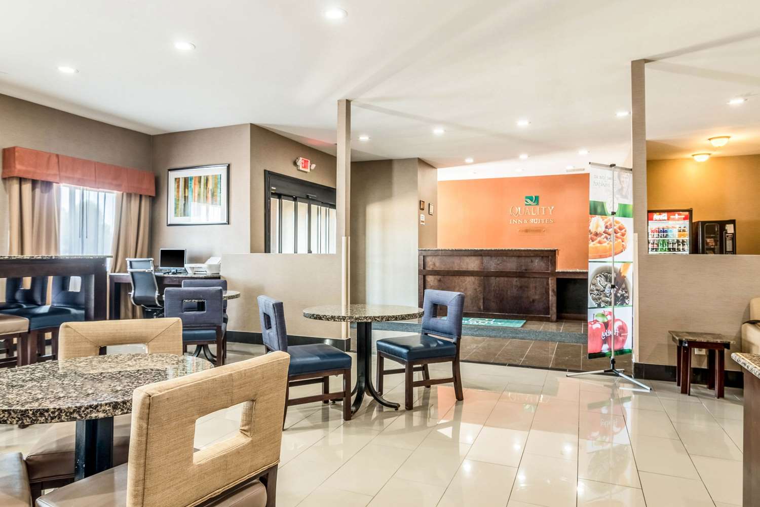 Quality Inn & Suites Salem near I-57 9/13