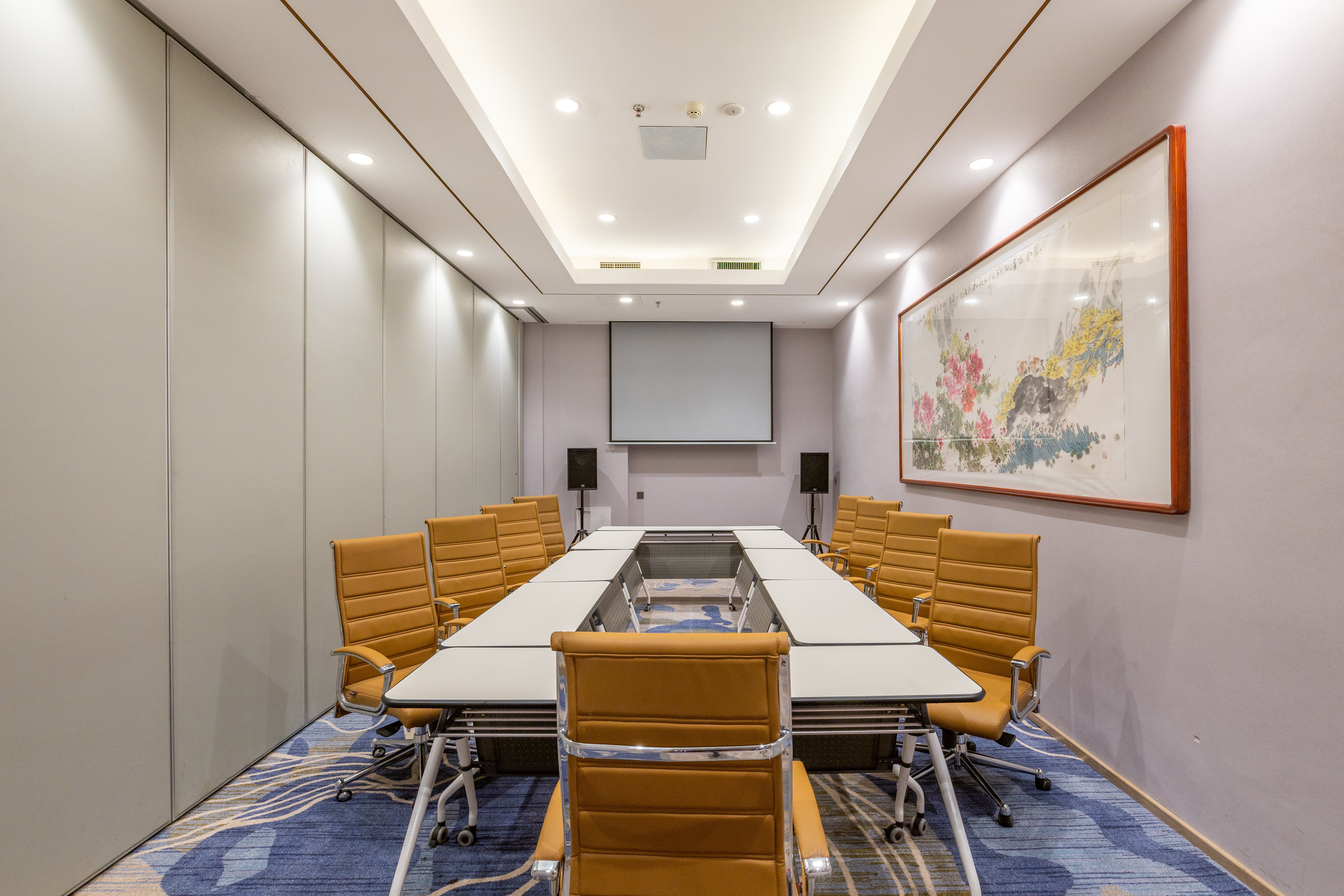 Holiday Inn Express Anshan Downtown 66/74