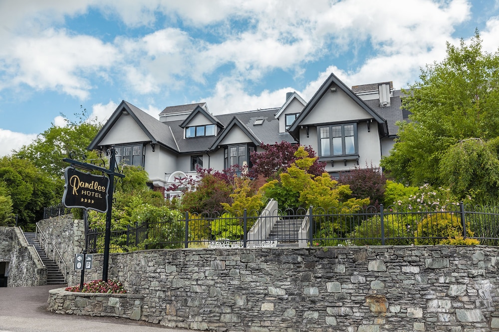 Randles Hotel Killarney 40/44