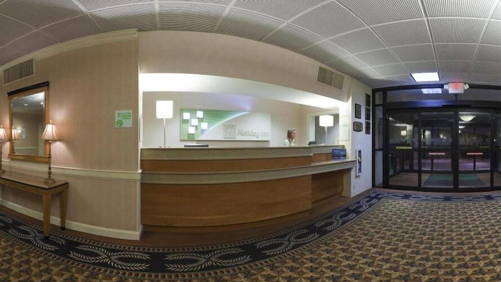 Holiday Inn Johnstown-Gloversville 11/66