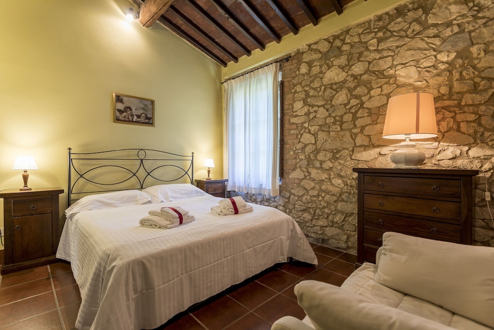 Residence Borgo Il Poggiaccio 48/82