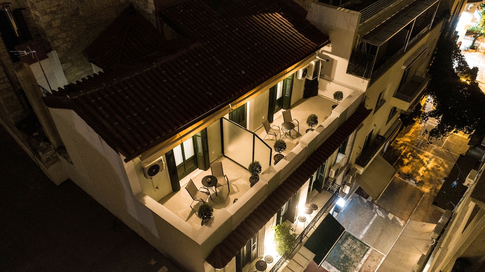 Pandrosos Divine Suites 2/47