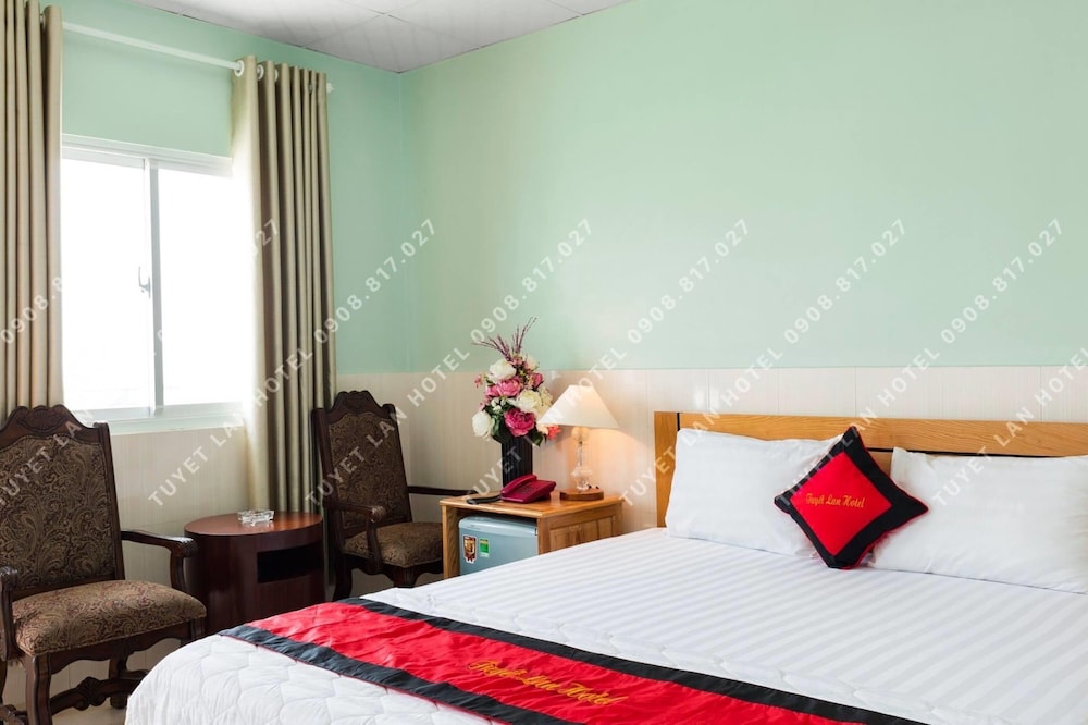 Tuyet Lan Hotel 19/63