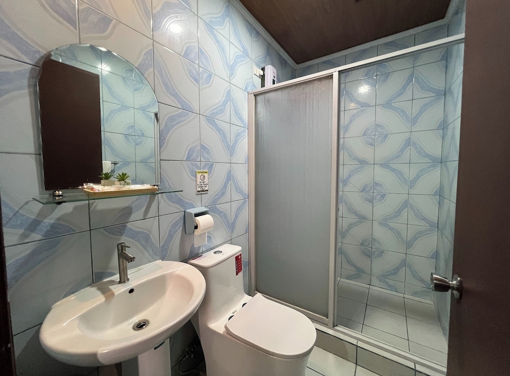 Rossa Hotel 42/50
