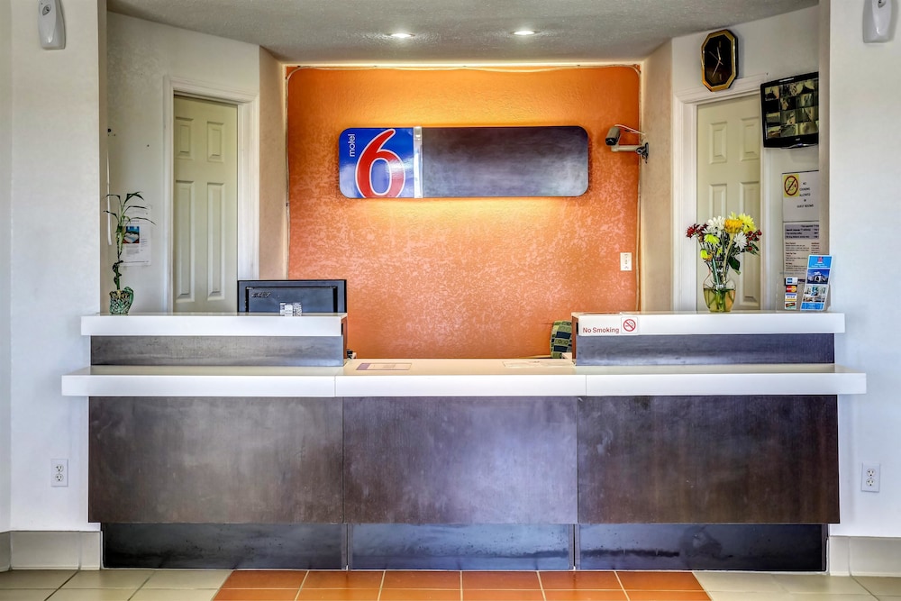 Lobby at Motel6 Dickson, TN, DICKSON - TN