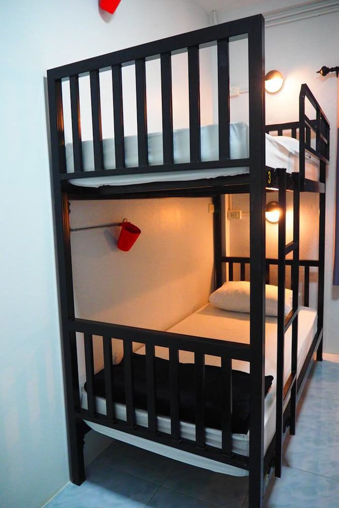 Wayla Hostel - Adults Only 4/22