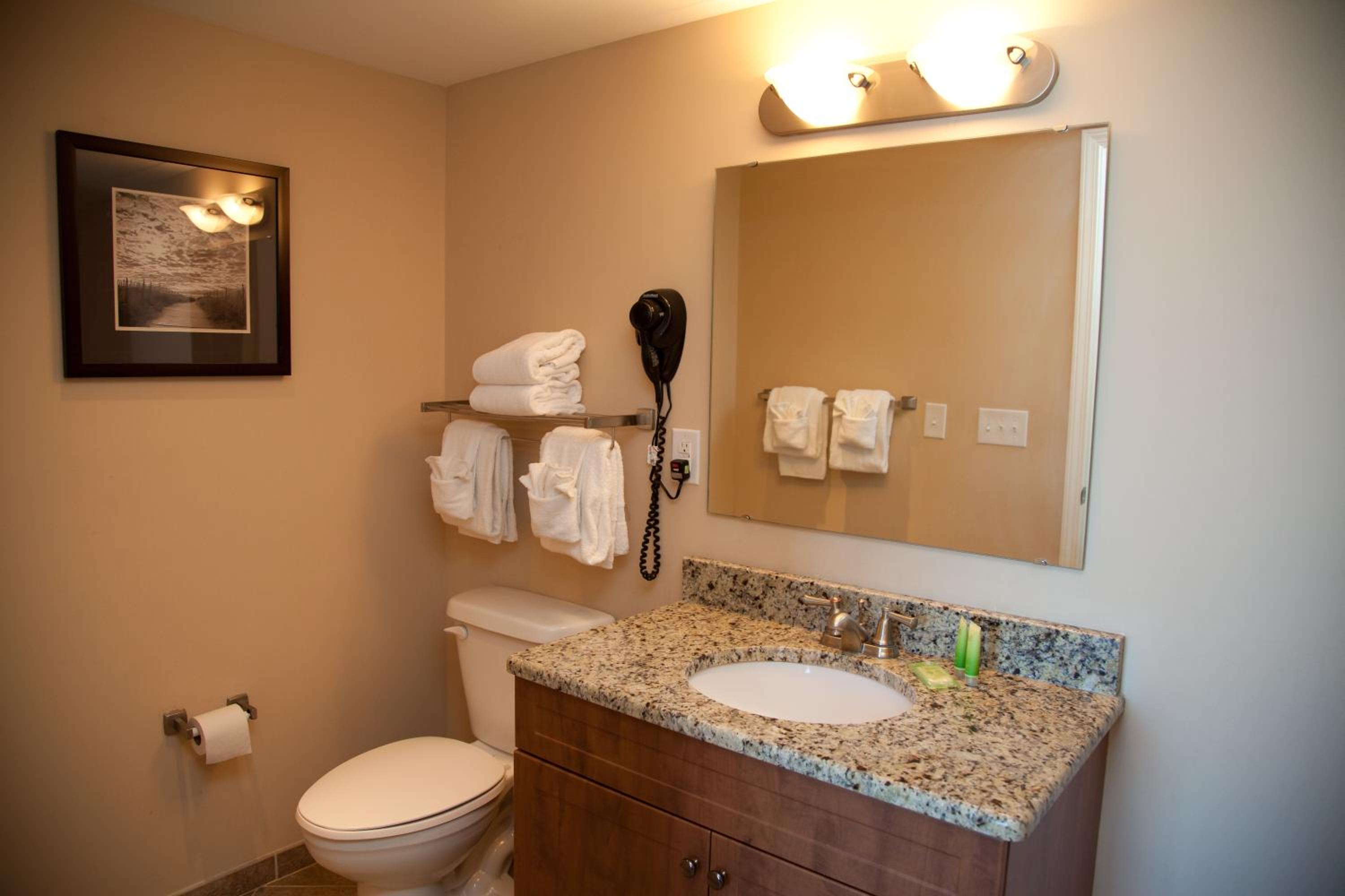 Suite, King Bed, Ocean Front، Towers at North Myrtle Beach 6/6