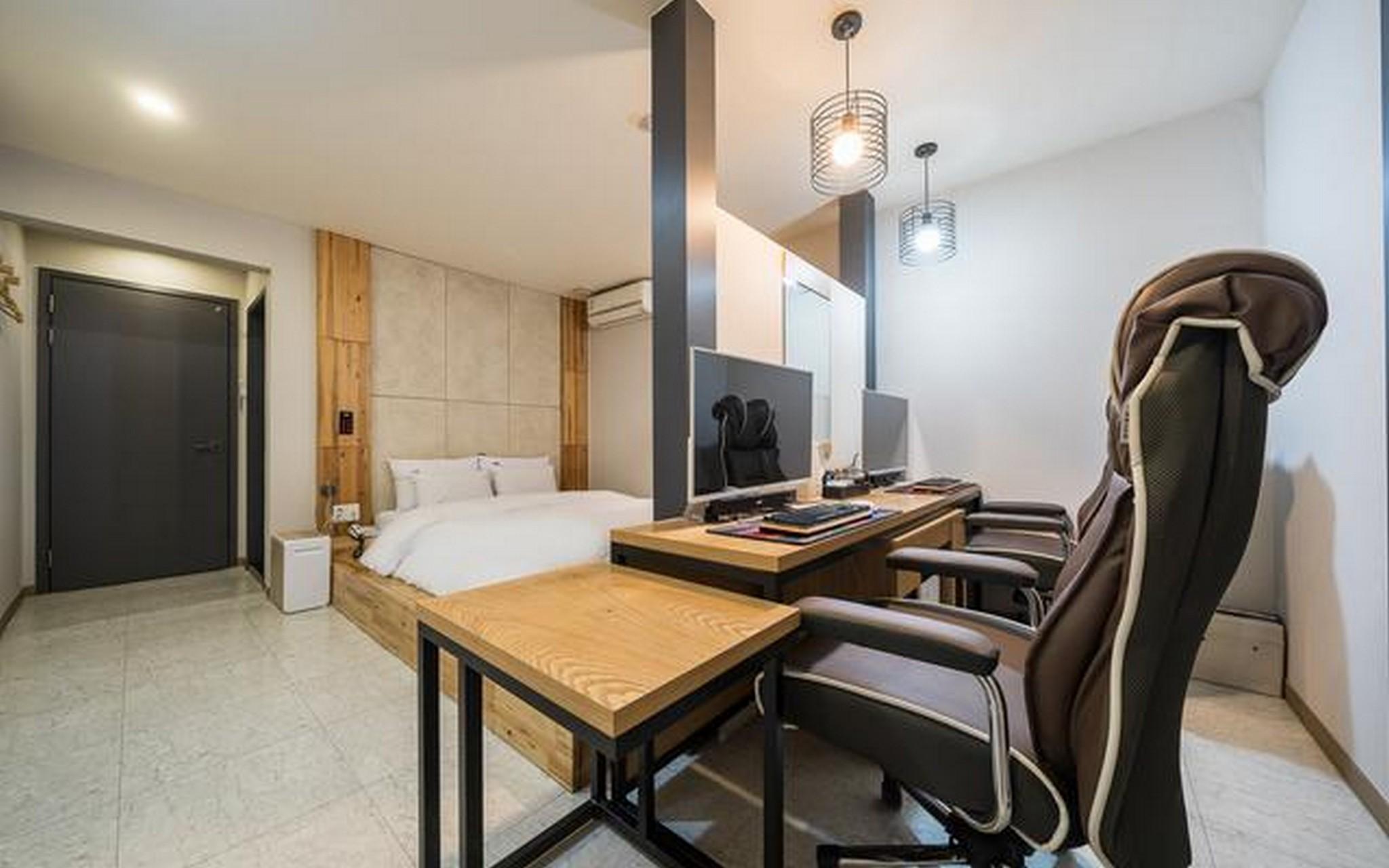 Hotel Vant 30/30
