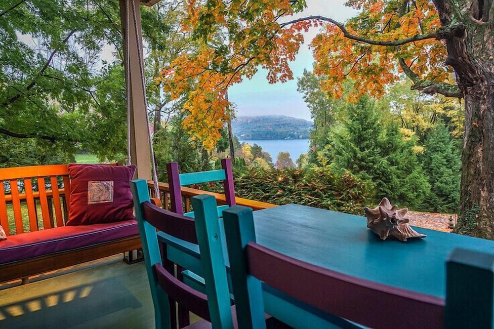 Moonshadow Bed and Breakfast 56/69