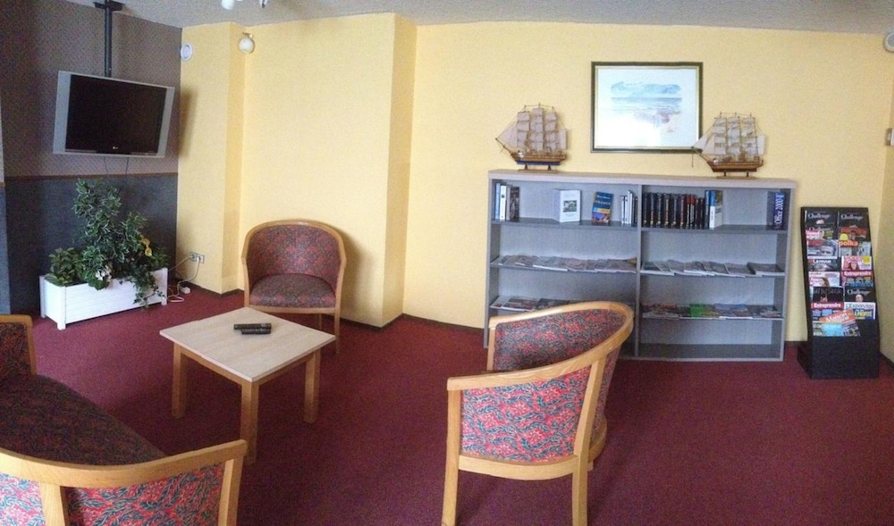 MONT VERNON HOTEL 18/45