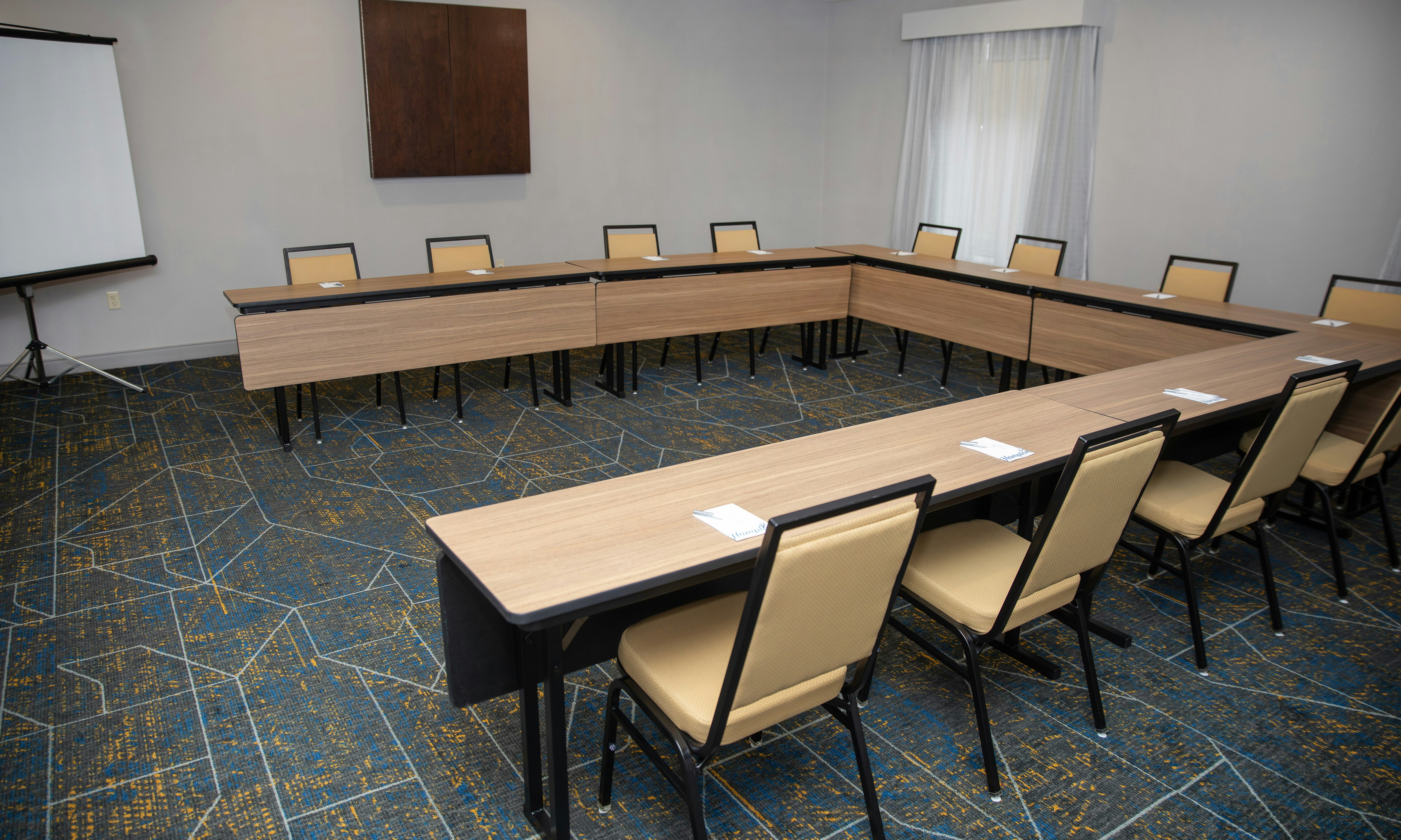 Hampton Inn & Suites Williamsport-Faxon Exit 40/45