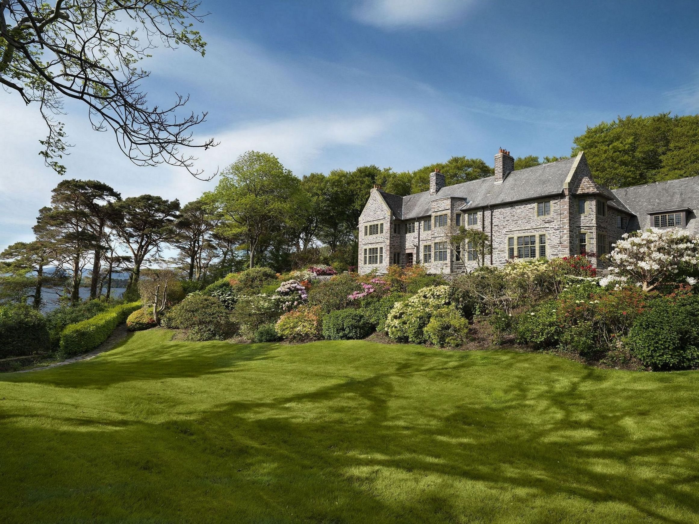 ARD NA SIDHE COUNTRY HOUSE 44/46