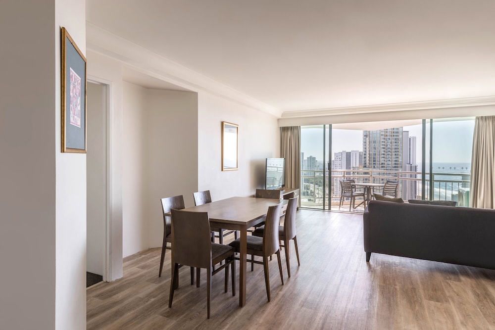 Mantra Crown Towers Surfers Paradise 89/95