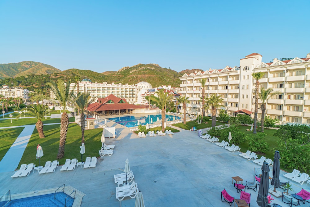 Pineta Club Hotel 43/50
