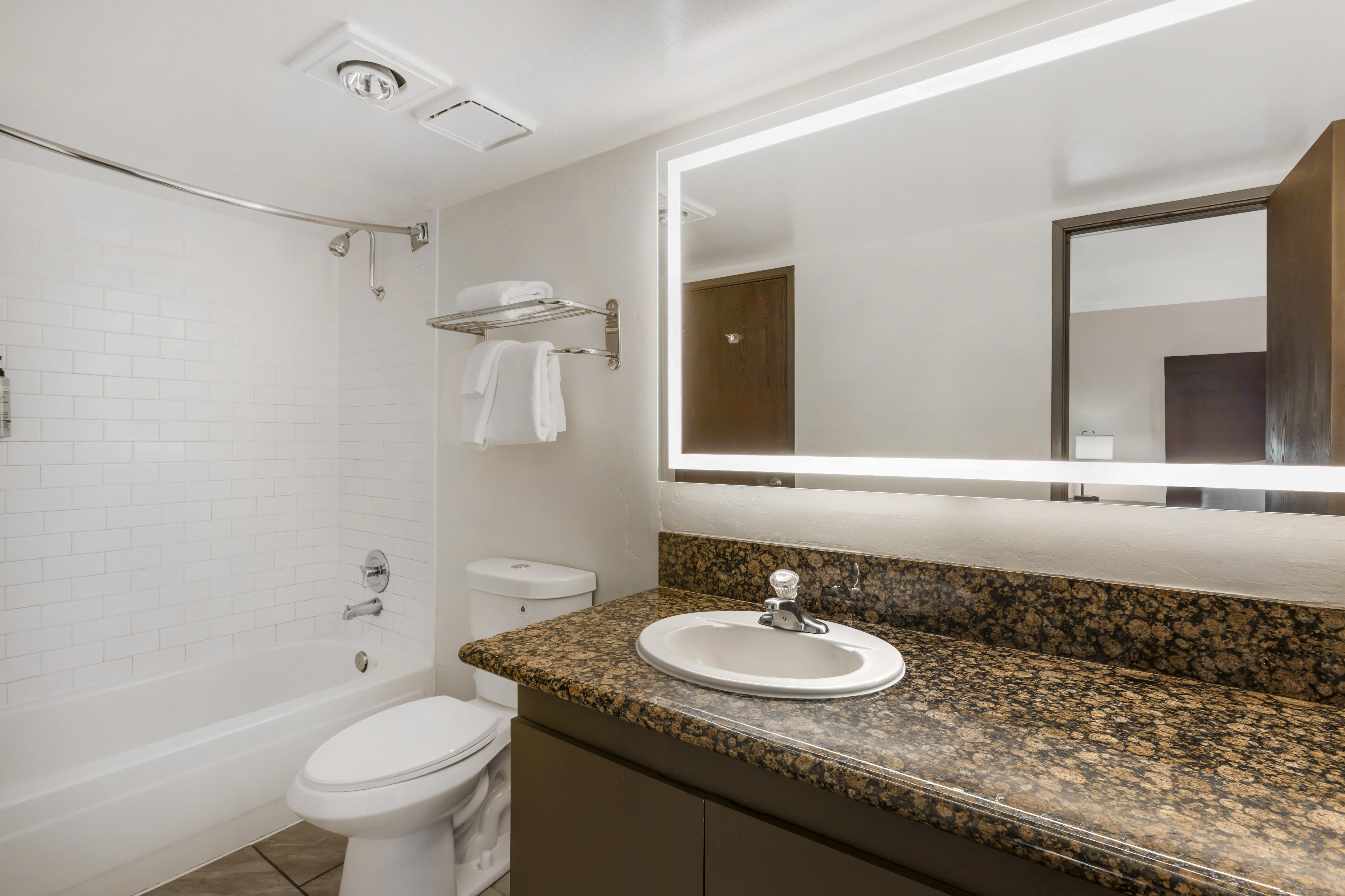 جناح بسريرين كوين، Best Western InnSuites Tucson Foothills Hotel & Suites 5/6
