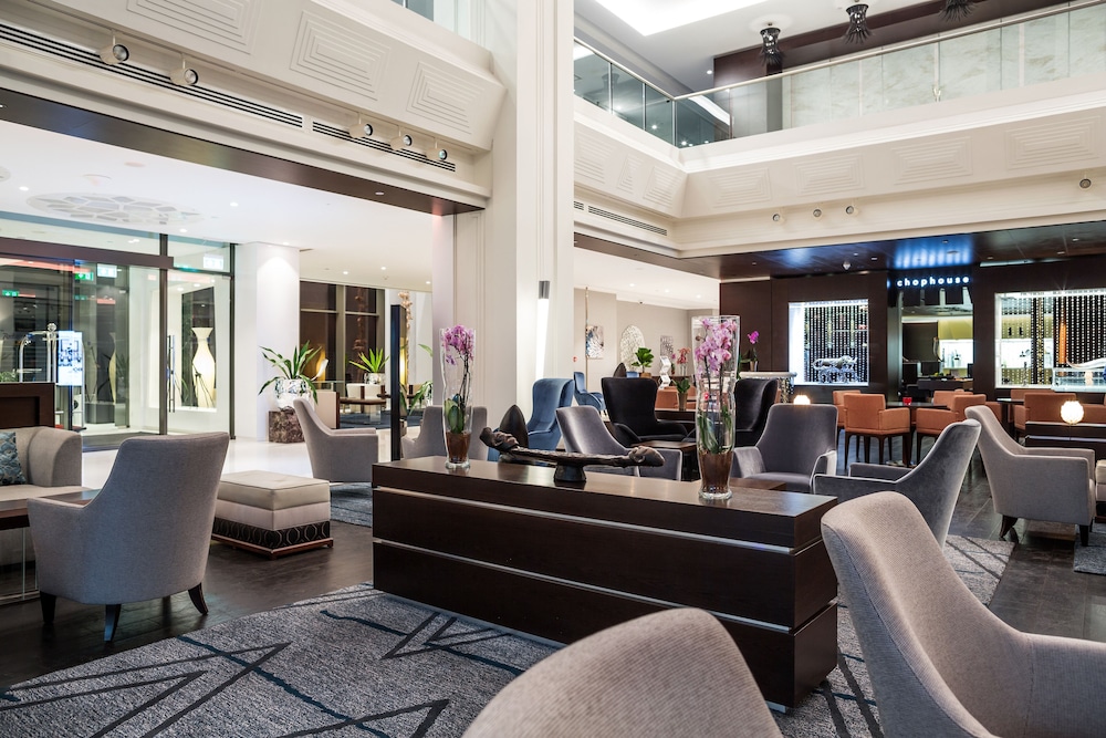 RADISSON BLU HOTEL NAIROBI UPPER HILL 7/77