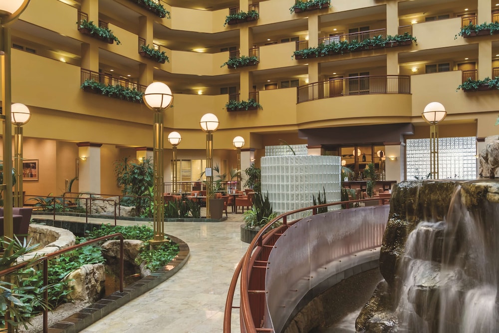Embassy Suites by Hilton Portland Airport 7/66