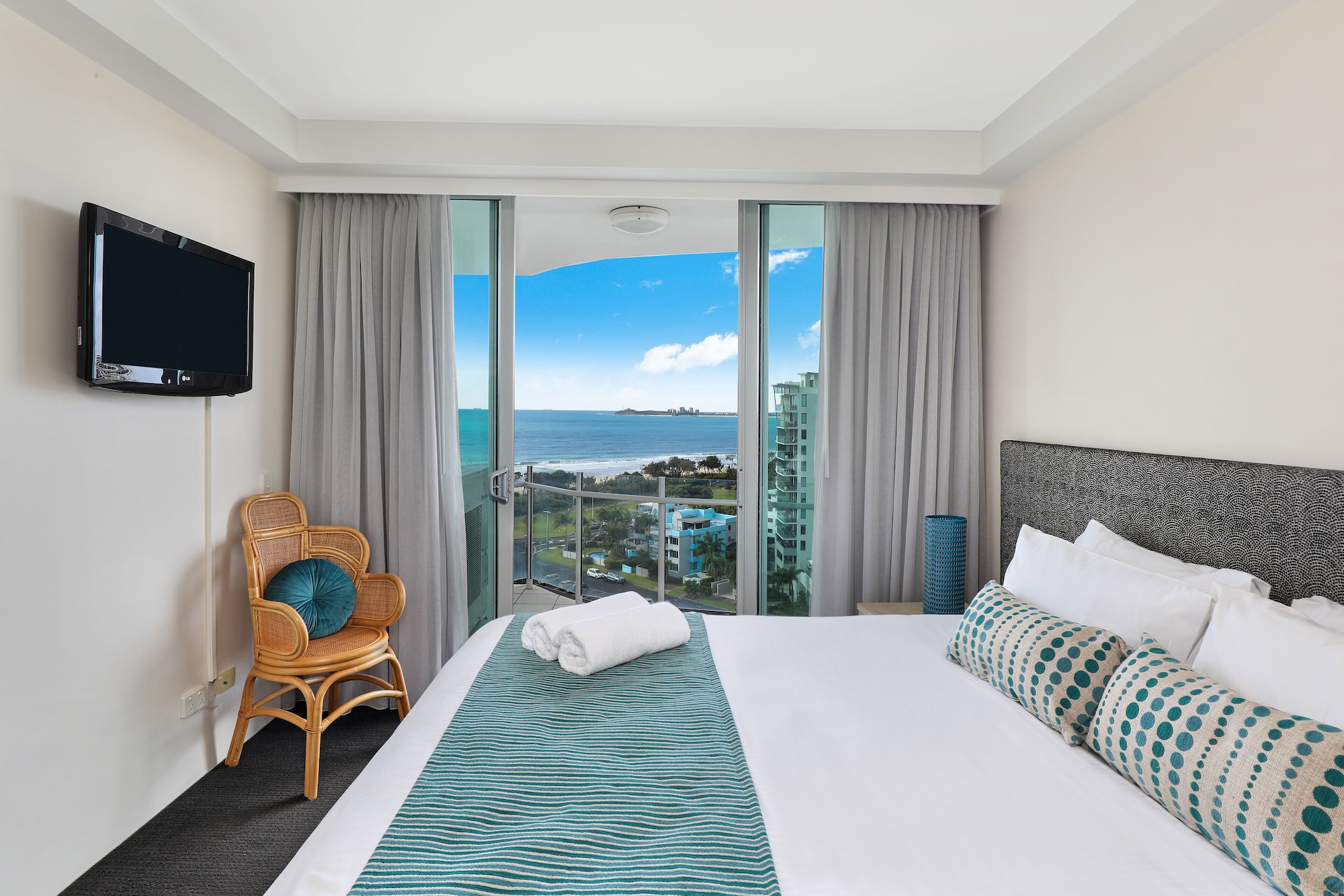 2 Bedrooms, Apartment, Queen and Twin Beds, Ocean View